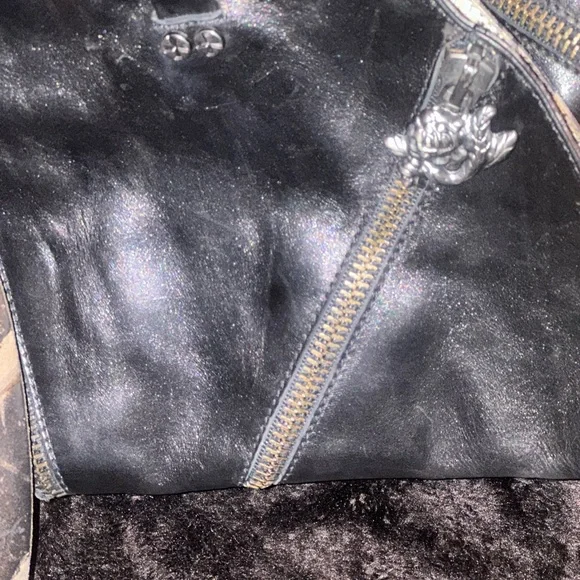 🔥🔥These boots are freaking awesome over the knee made in Italy